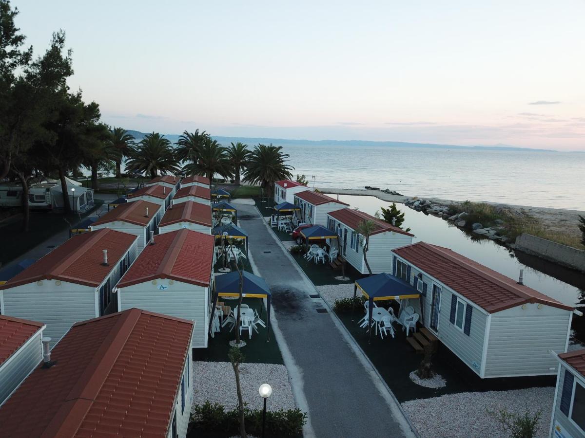 Happy Camp Mobile Homes In Castello Camping & Summer Resort Neos Marmaras Eksteriør billede
